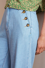 Load image into Gallery viewer, King Louie Pirla Pants Fiesta Light Denim Blue Tint