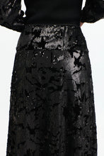Load image into Gallery viewer, 365 Days Sequins Skirt Black