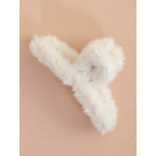 Load image into Gallery viewer, Natural Life Faux Fur Hair Claw Ivory
