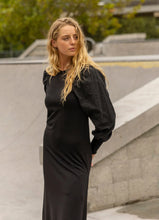 Load image into Gallery viewer, Blacklist Ferris Dress Black/Black
