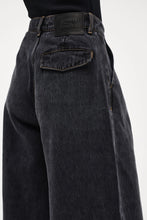 Load image into Gallery viewer, Neuw Denim Mimi Super Barrel Cosmos