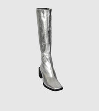 Load image into Gallery viewer, Beau Coops Alby Silver Leather