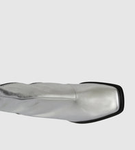 Load image into Gallery viewer, Beau Coops Alby Silver Leather