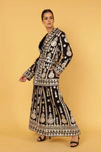 Load image into Gallery viewer, Anannasa Ziggy Short Coat Black With Gold Thread