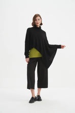 Load image into Gallery viewer, Tirelli Asymmetric Crop Knit Black