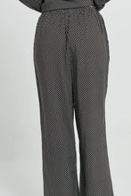 Load image into Gallery viewer, Betty Basics Tessa Relax Pant Nutmeg Geo Print