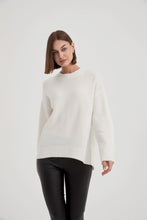 Load image into Gallery viewer, Tirelli Basic Knit Sweater Cream