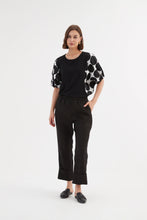 Load image into Gallery viewer, Tirelli Deep Cuff Linen Pant Black