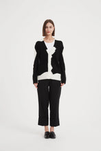 Load image into Gallery viewer, Tirelli Abstract Print Cardigan Black/ Cream