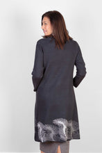 Load image into Gallery viewer, JJ Sisters DE07 Cotton Visc Cashmere Coat
