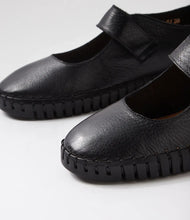 Load image into Gallery viewer, Django & Juliette Harmoni Black/Black Sole