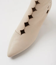Load image into Gallery viewer, Django & Juliette Mamun Vanilla Leather