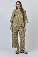 Load image into Gallery viewer, O&J Naturals GA636 Top Windsor