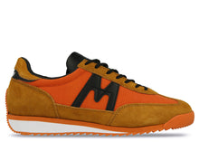 Load image into Gallery viewer, Karhu Mestari Sneakers Jaffa Orange/Black