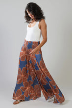 Load image into Gallery viewer, Traffic People Full Bloom Aurora Wide Leg Trousers Blue