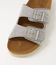 Load image into Gallery viewer, Laguna Quays Twain Silver Diamantes