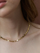 Load image into Gallery viewer, Lustre & Sage Hammered Plate 18K Gold Plated Necklace Gold