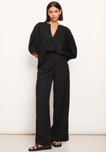 Load image into Gallery viewer, POL Sake Top Black