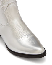 Load image into Gallery viewer, Therapy Shoes Ranger Silver Metallic
