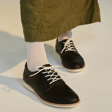 Load image into Gallery viewer, Rollie Derby Black Leather