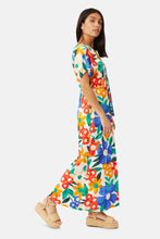 Load image into Gallery viewer, Traffic People Lenu Dress