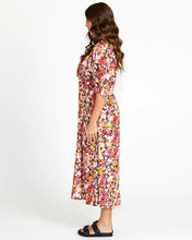 Load image into Gallery viewer, Sass Clothing Arabella Maxi Dress Flower Print
