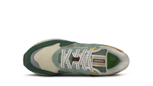 Load image into Gallery viewer, Karhu Legacy 96 Laurel Wreath/Warm Taupe