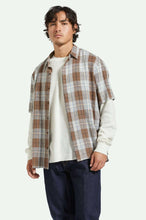 Load image into Gallery viewer, Brixton Cru Linen Blend S/S Woven Pinecone Brown/Coronet Blue