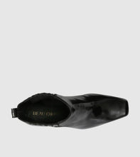 Load image into Gallery viewer, Beau Coops Libby Chelsea Boots Nero Black Patent Leather