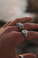 Load image into Gallery viewer, ZUKO Lunar Ring