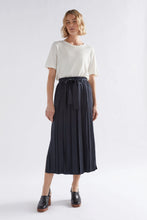 Load image into Gallery viewer, Elk Strimmel Skirt Black