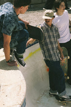 Load image into Gallery viewer, Brixton Charter Linen Blend S/S Woven Charcoal/Beige Plaid