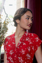 Load image into Gallery viewer, Elise Design Manette Floral Dress Red Floral