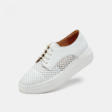 Load image into Gallery viewer, Rollie Derby City Punch White