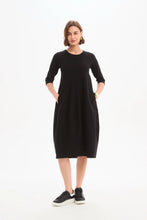 Load image into Gallery viewer, Tirelli Diagonal Seam Winter Dress Black