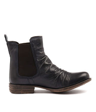 Load image into Gallery viewer, EOS Willo Navy Leather