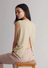 Load image into Gallery viewer, Komodo MILA Vest Off White