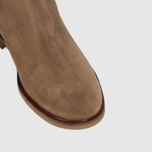 Load image into Gallery viewer, Wild Rhino Richmond Beige Suede