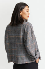 Load image into Gallery viewer, Brixton Bowery W L/S Flannel Black/Off White
