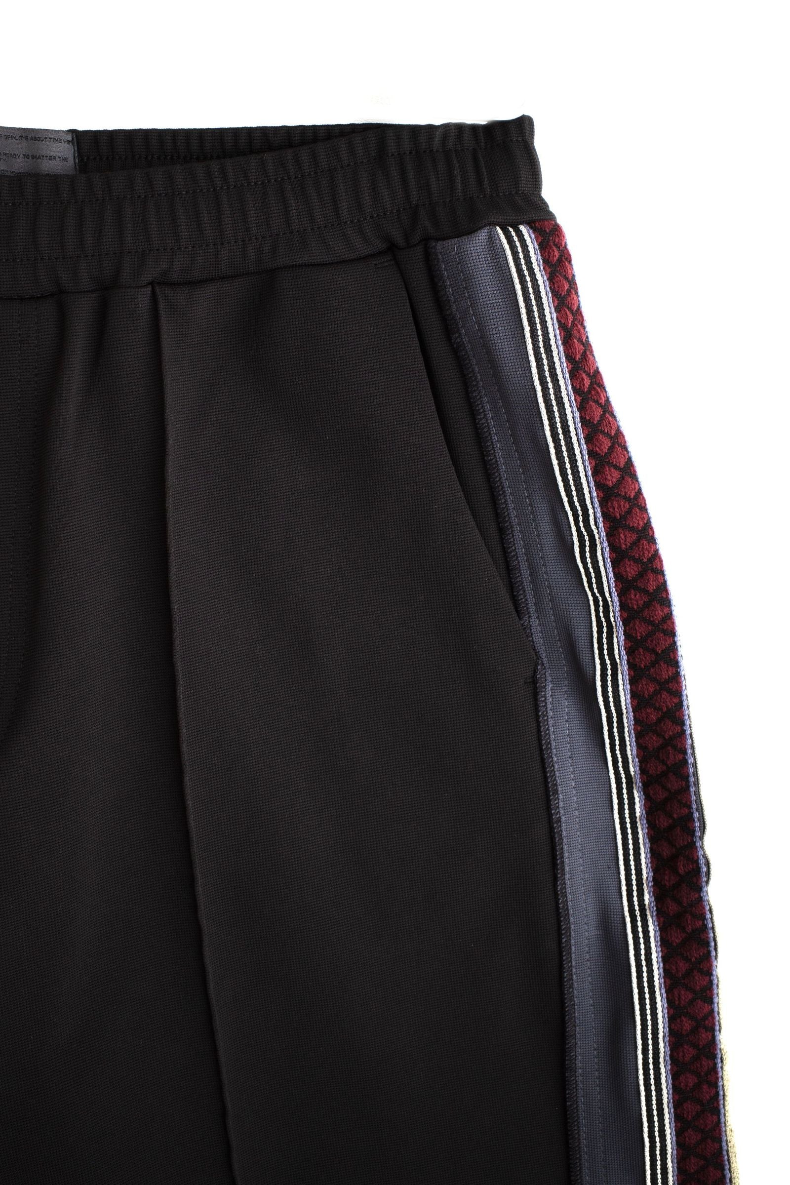Jungles Jungles Triple Taping Short