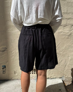 Milkman W Linen Short Black Pie