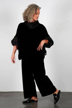 Load image into Gallery viewer, Zephyr Esme Velvet Pants Black
