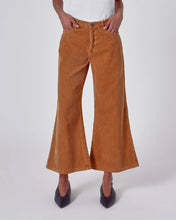 Load image into Gallery viewer, Rollas Tomboy Flare Teddy Cord
