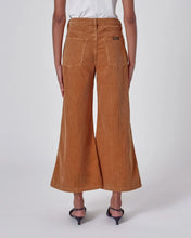Load image into Gallery viewer, Rollas Tomboy Flare Teddy Cord
