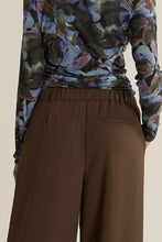Load image into Gallery viewer, Fate+Becker Roan Pleat Front Pant Chocolate
