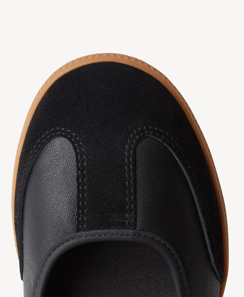 Goodsole 2001 Parlay Ballet Sneakers Black/ White Leather