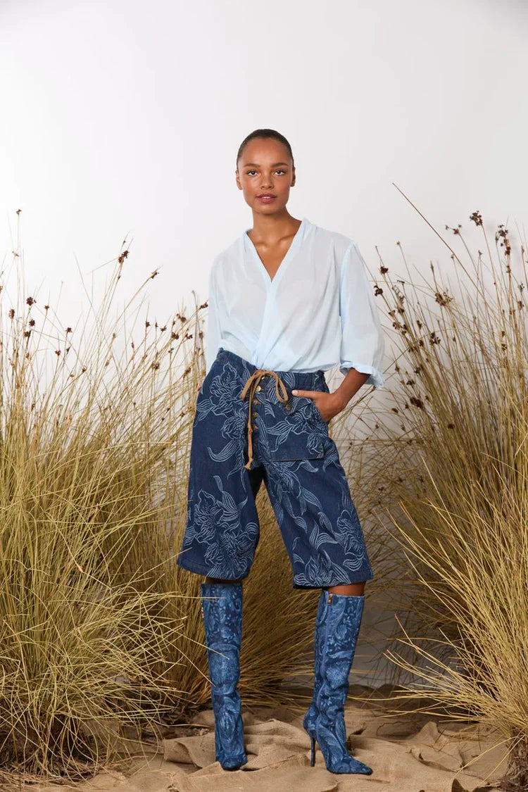 M. A. Dainty Toggle Shirt Blue Sky
