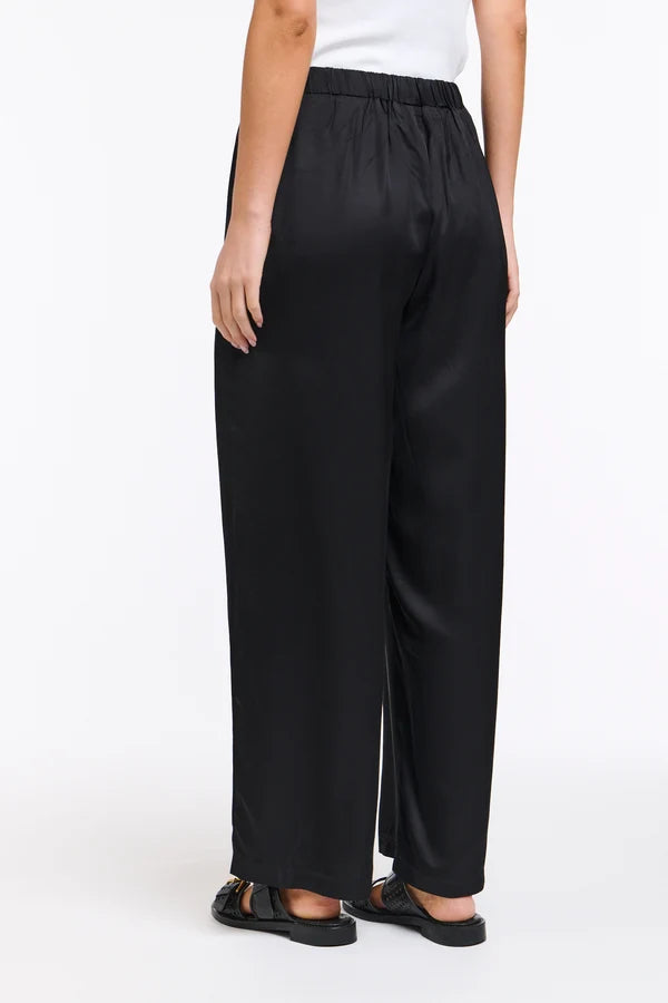 365 Days Sterling Satin Pant Black