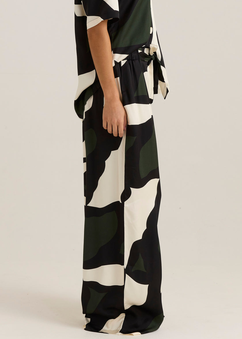 Sass Clothing Tarni Satin Pant Iris Abstract Print