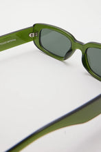 Load image into Gallery viewer, Reality Eyewear Xray Specs Moss Green Grass

